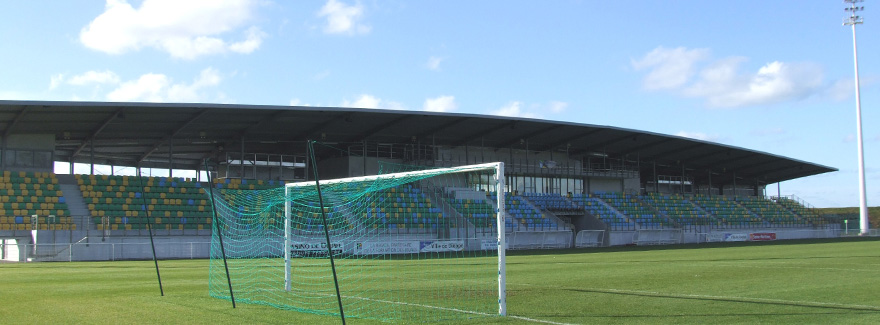 Stade foot utilisé pour la formation sportive sur le centre de Dieppe